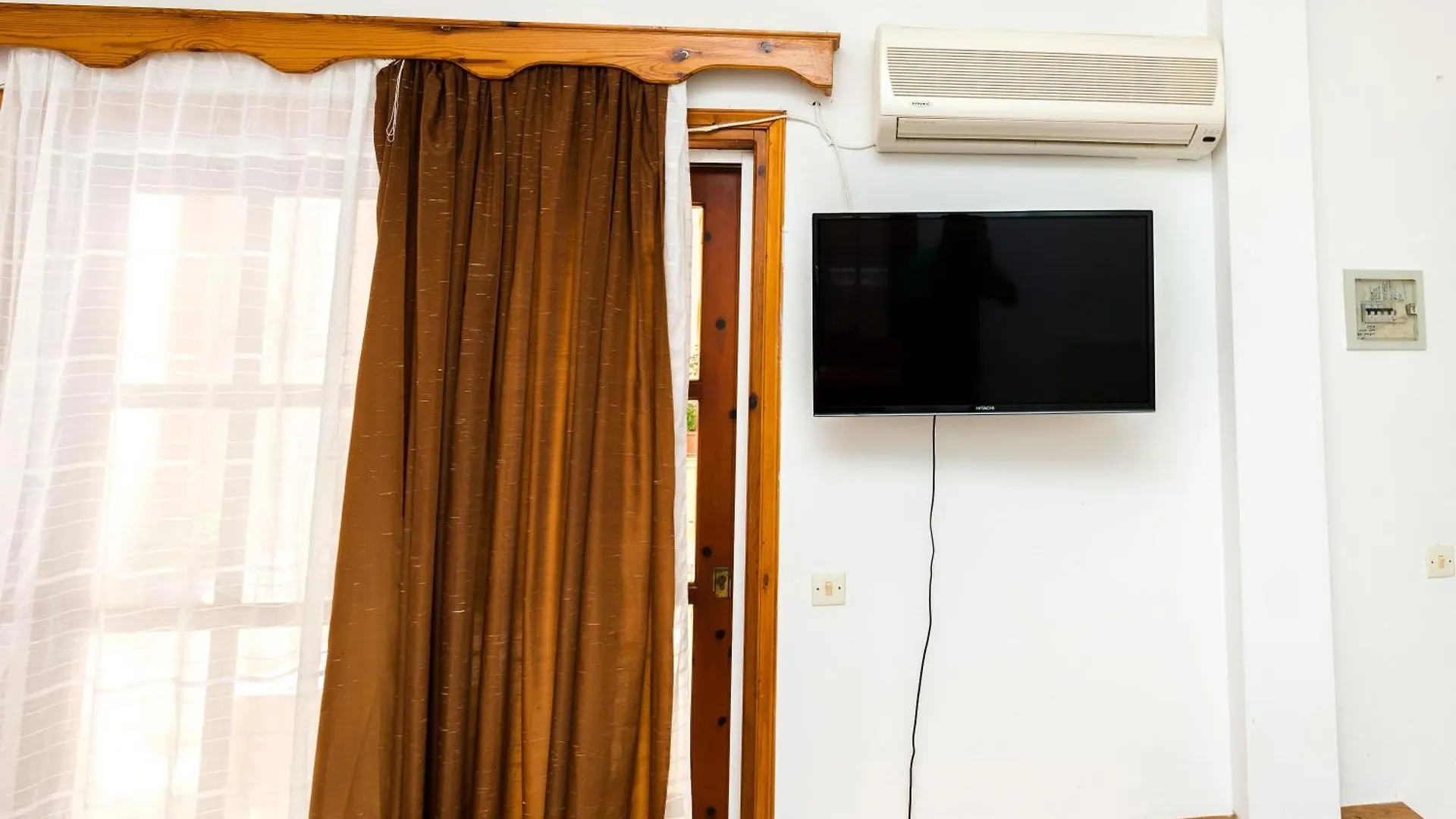 ** Apart Otel Erato Hotel Apartments Resmo Yunanistan