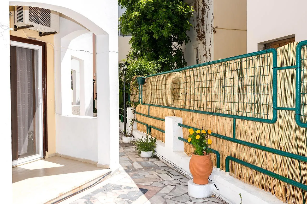 Erato Hotel Apartments Resmo